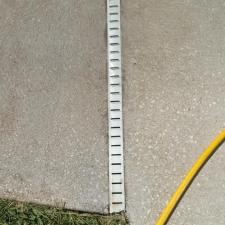 Professional-Driveway-and-sidewalk-cleaning 2